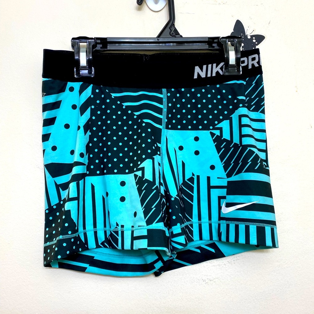 Nike Pro shorts size M black and turquoise